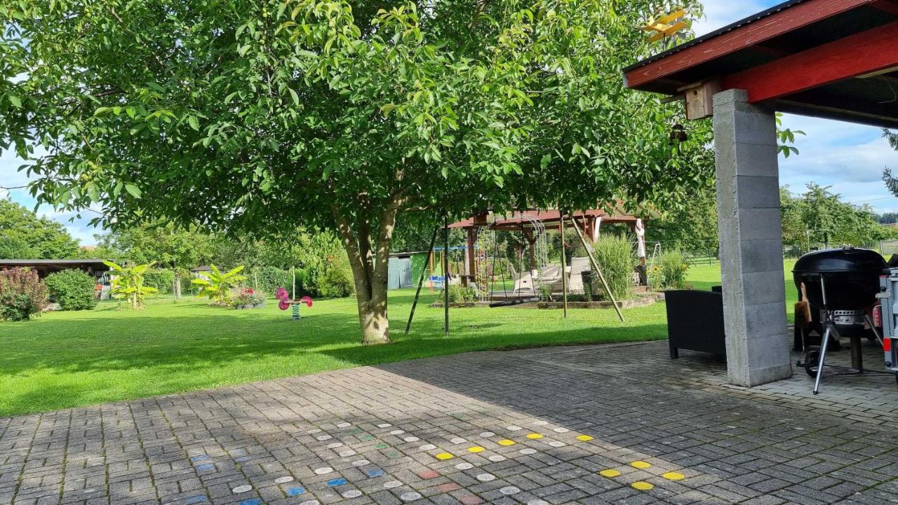 Gaestehaus Gravell รูสท์ ภายนอก รูปภาพ
