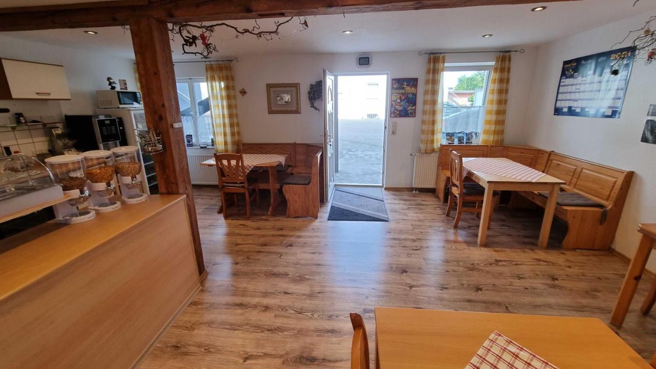 Gaestehaus Gravell รูสท์ ภายนอก รูปภาพ